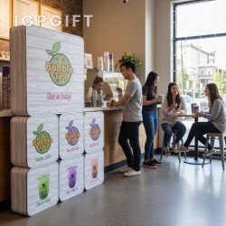 可替換圖形的模組化展示牆