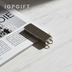 Penyimpan USB logam kecil yang halus